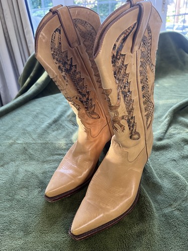 Soles cowboy boots - by, judy
